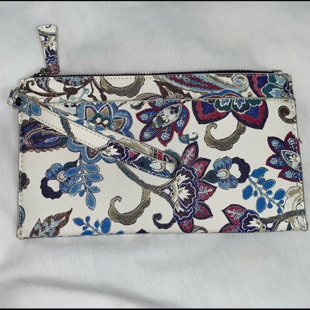 Chico’s Wristlet NWOT